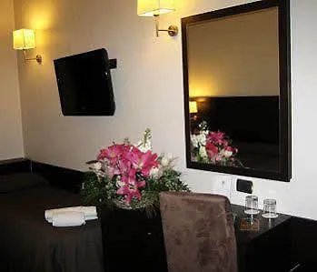 Florida Rooms - Comfort Hotel Rome