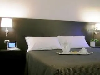 Florida Rooms - Comfort Hotel Rome